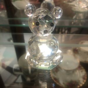 Swarovski Crystal Bear figurine. 2 1/12” Tall